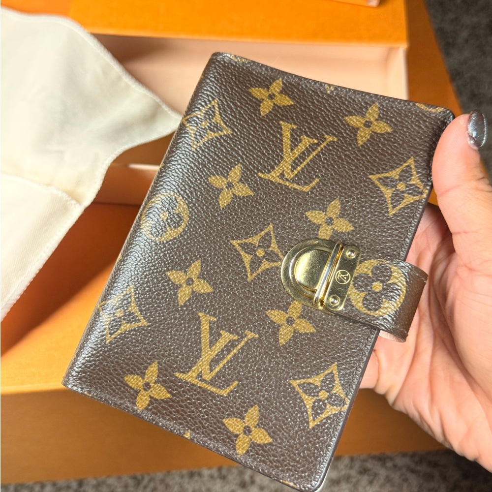❌❌SOLD❌Vintage Pre-Loved Louis Vuitton Small Monogram Agenda with Full Inclusion